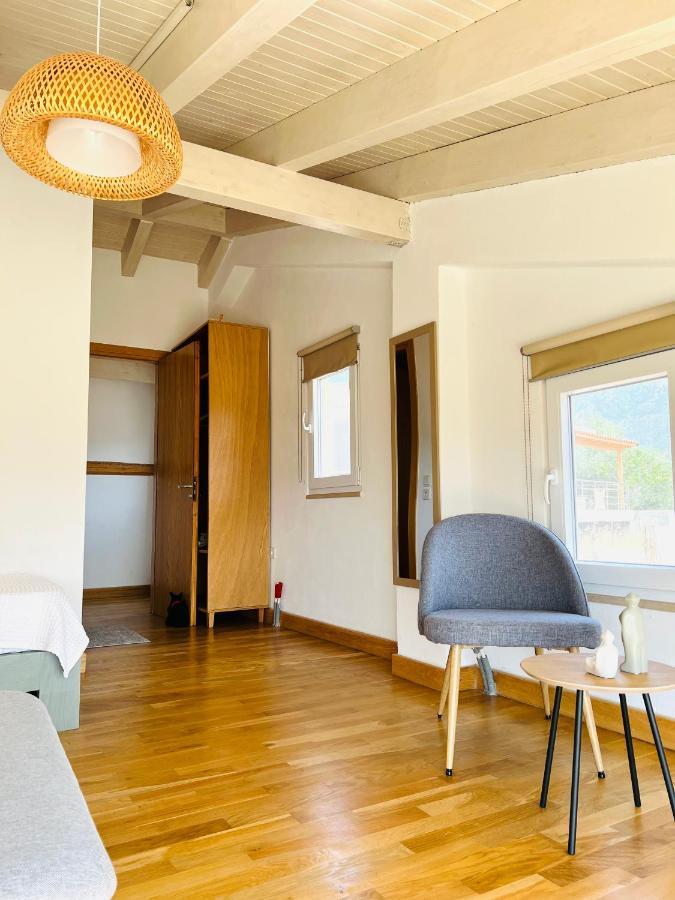 Tzavelitiko Home Himare Bagian luar foto
