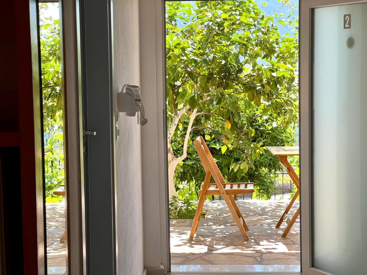 Tzavelitiko Home Himare Bagian luar foto